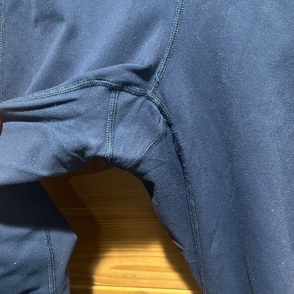 WOMENS SIZE MEDIUM ATHLETA SIZE MEDIUM LEGGINGS - Picture 3 of 7